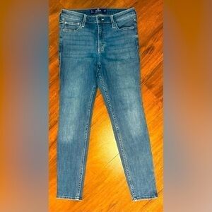 Juniors Hollister High- Rise Super Skinny Jeans